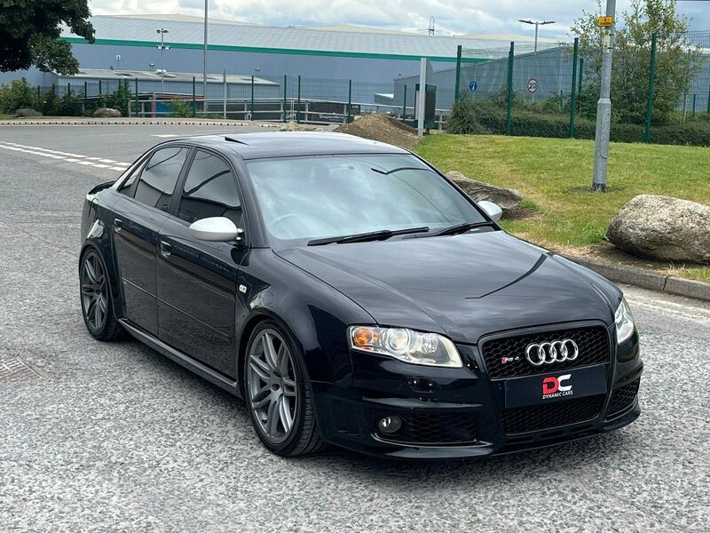 AUDI RS4