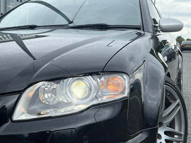 AUDI RS4