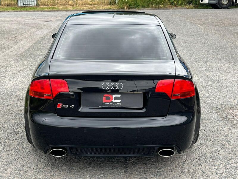 AUDI RS4