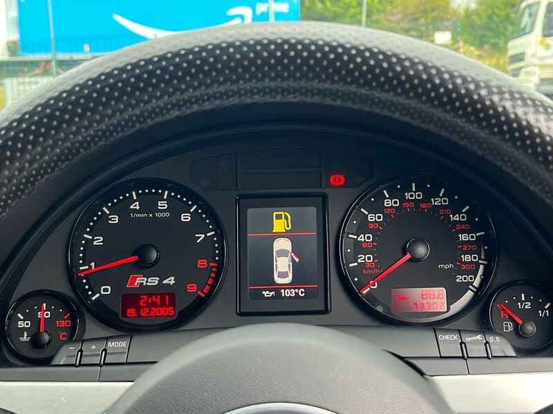 AUDI RS4