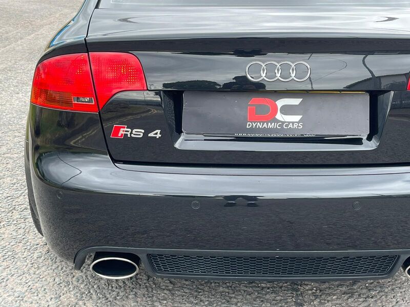 AUDI RS4