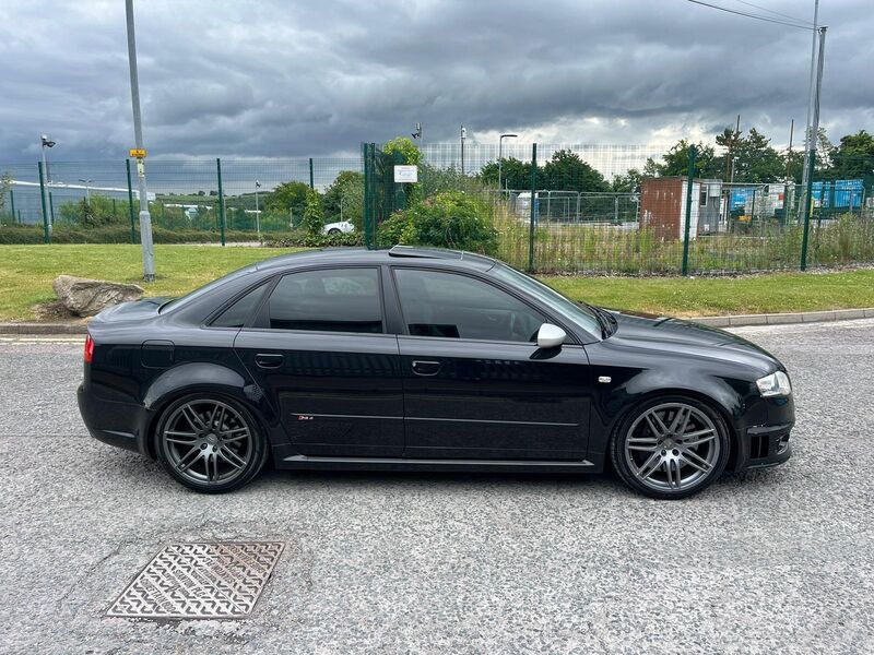 AUDI RS4
