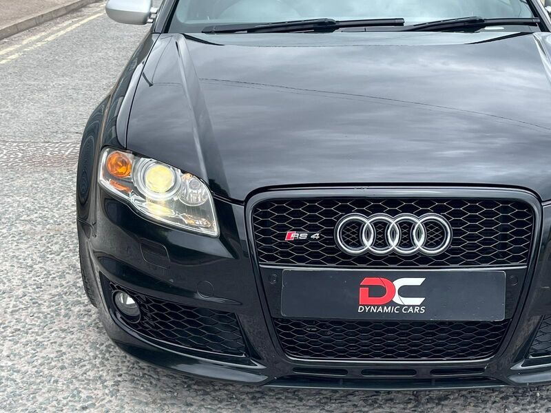 AUDI RS4