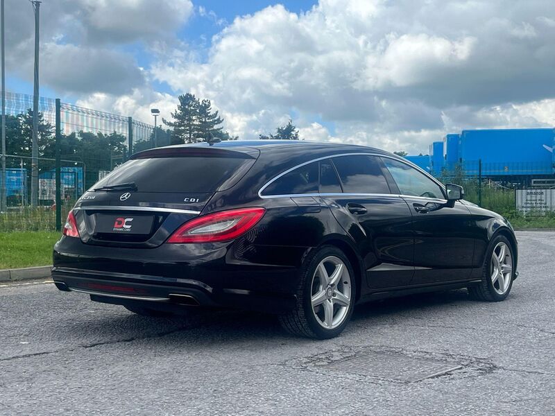 MERCEDES-BENZ CLS