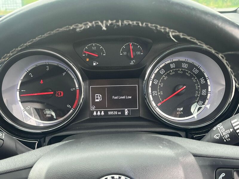 VAUXHALL ASTRA