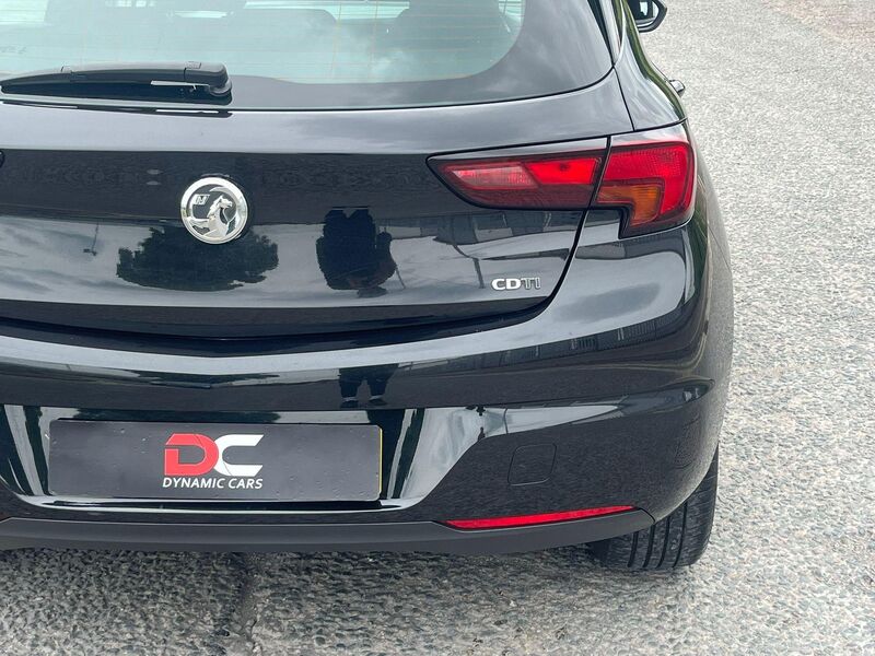 VAUXHALL ASTRA