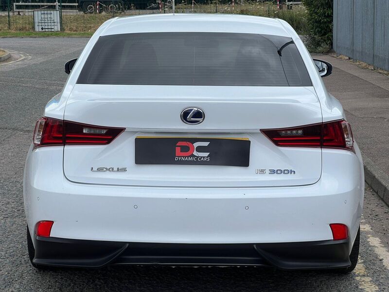 LEXUS IS