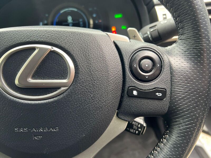 LEXUS IS