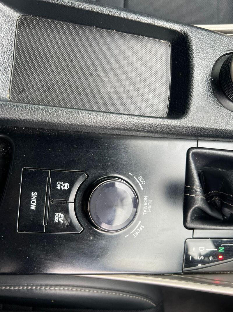 LEXUS IS
