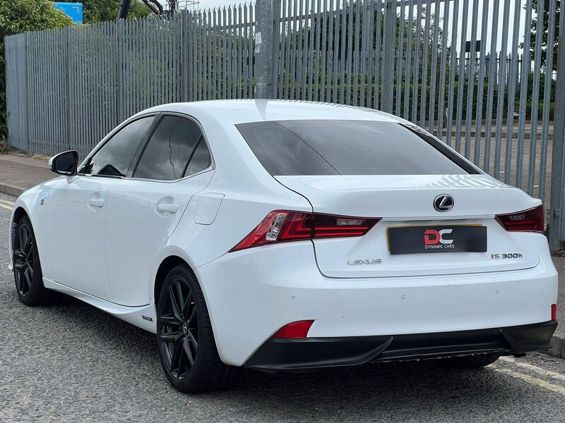 LEXUS IS