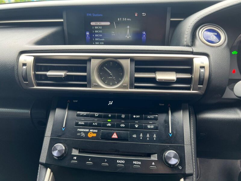 LEXUS IS