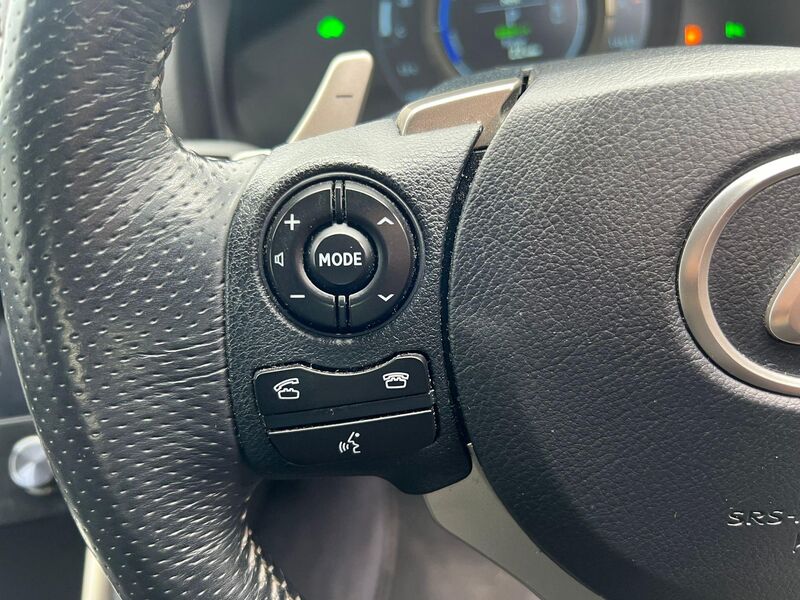 LEXUS IS