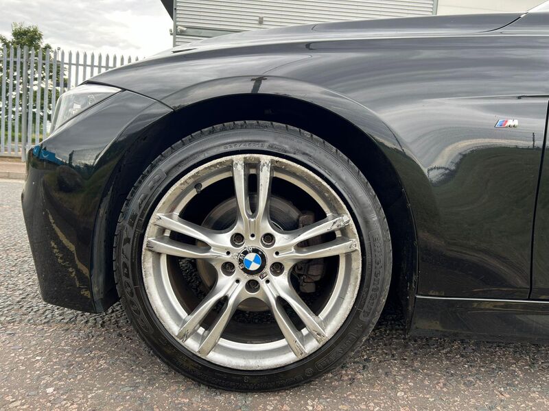 BMW 3 SERIES