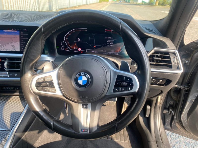 BMW 3 SERIES