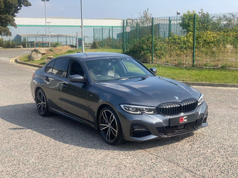 BMW 3 SERIES