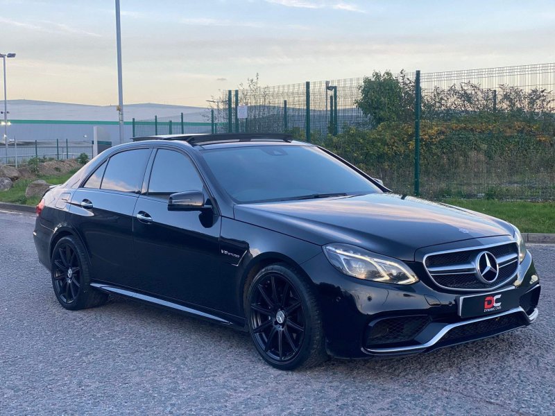 MERCEDES-BENZ E CLASS