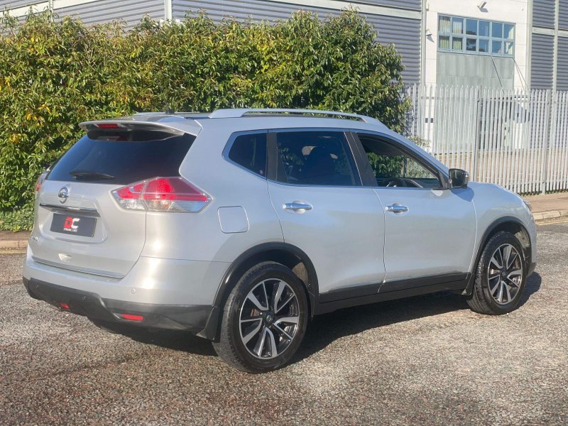 NISSAN X-TRAIL