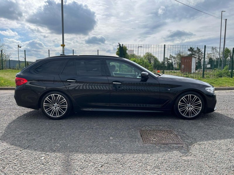 BMW 5 SERIES