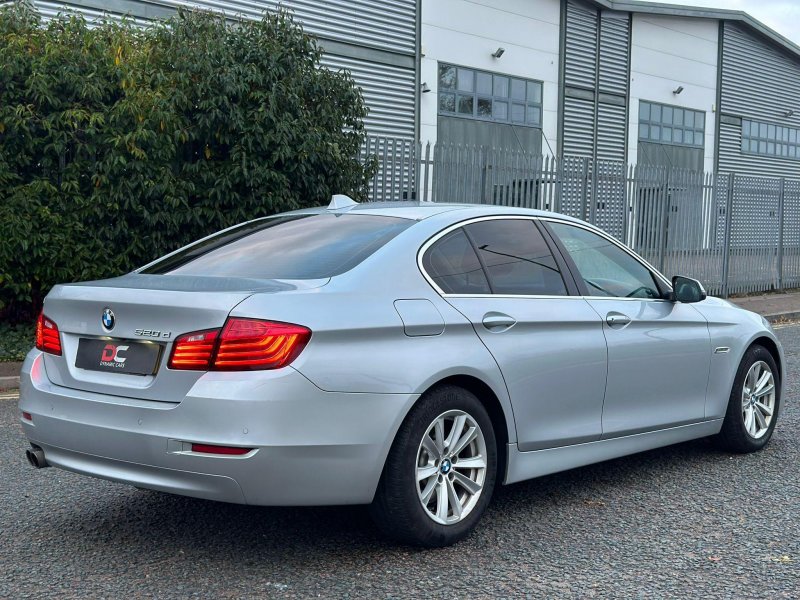 BMW 5 SERIES