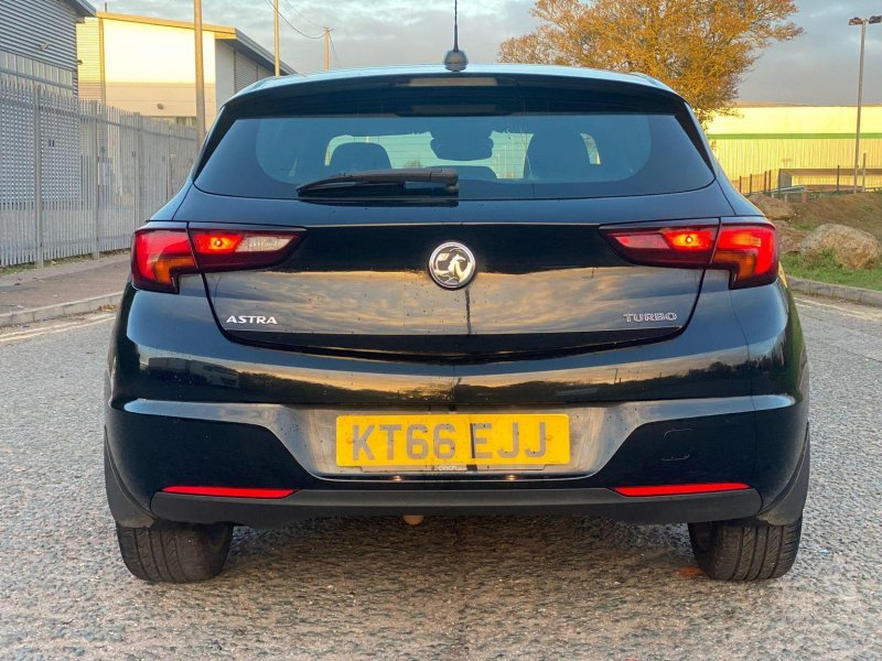 VAUXHALL ASTRA