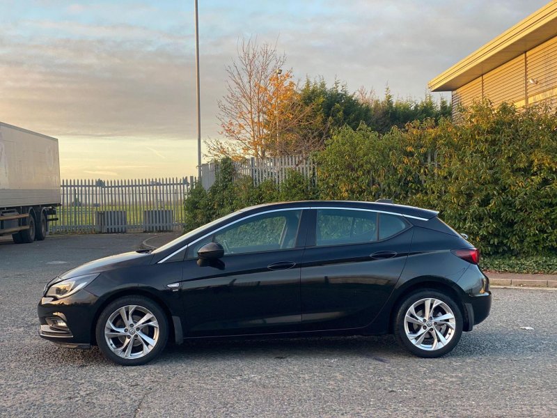 VAUXHALL ASTRA