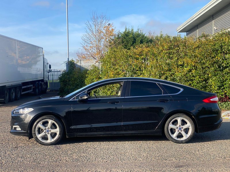 FORD MONDEO