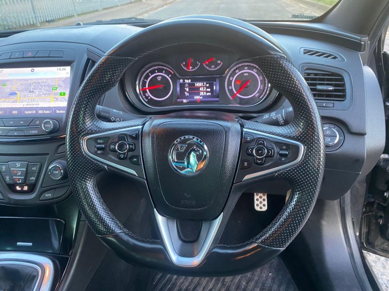VAUXHALL INSIGNIA