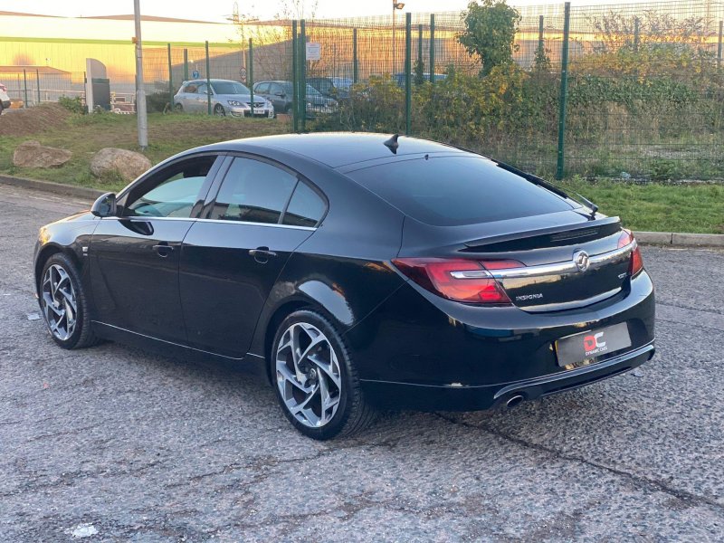 VAUXHALL INSIGNIA