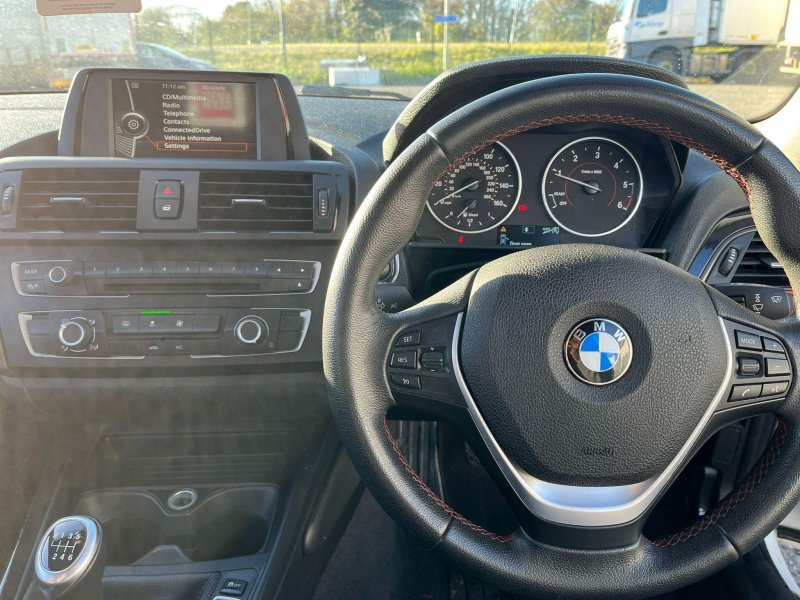BMW 1 SERIES
