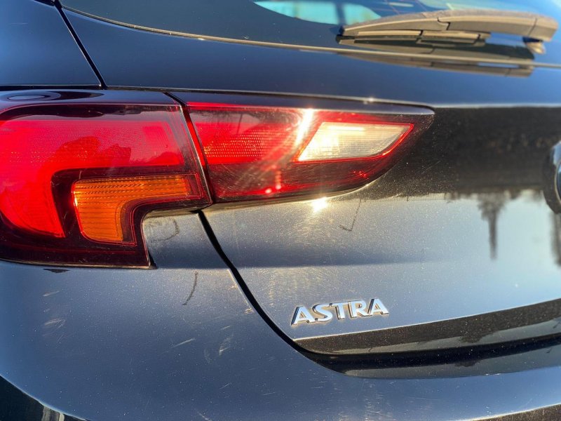 VAUXHALL ASTRA