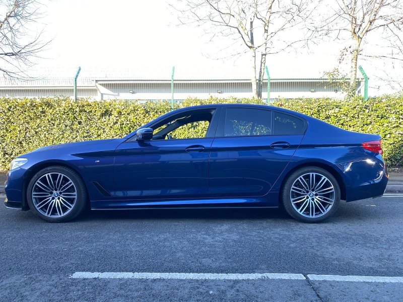 BMW 5 SERIES