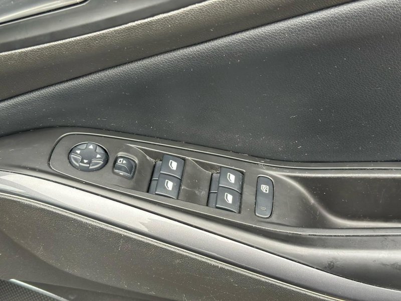 VAUXHALL GRANDLAND X