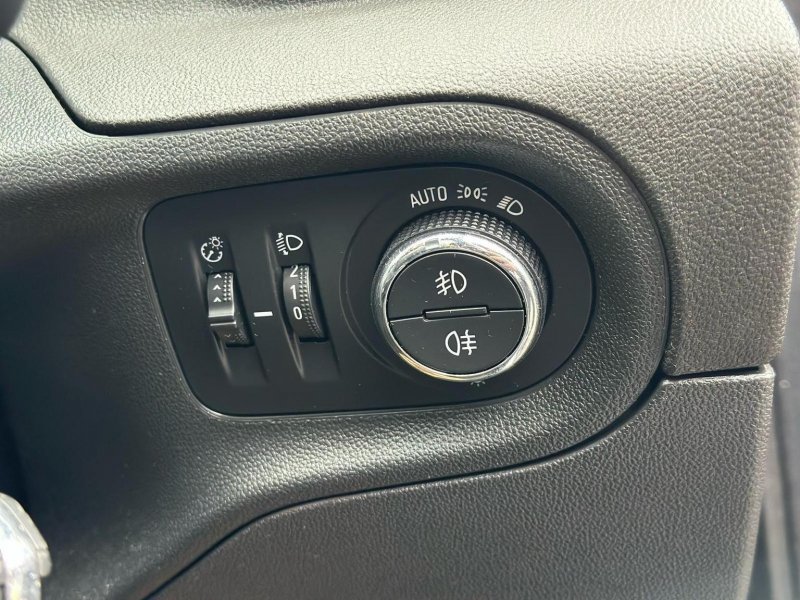 VAUXHALL GRANDLAND X
