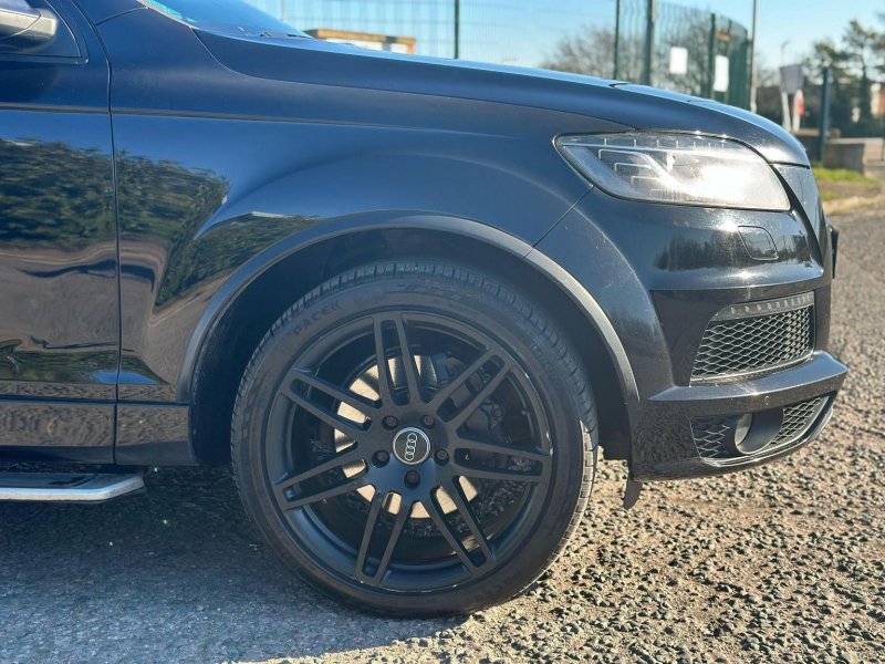 AUDI Q7