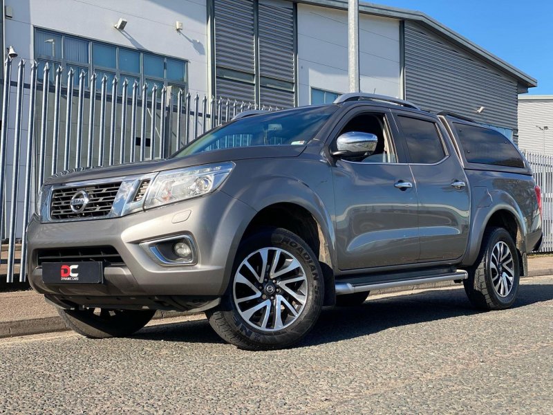 NISSAN NAVARA