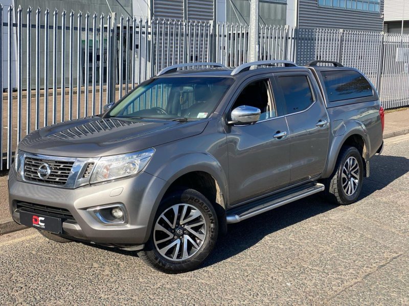 NISSAN NAVARA