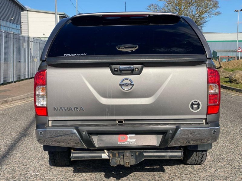 NISSAN NAVARA