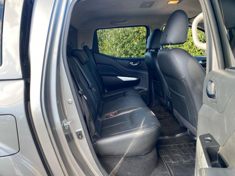 NISSAN NAVARA