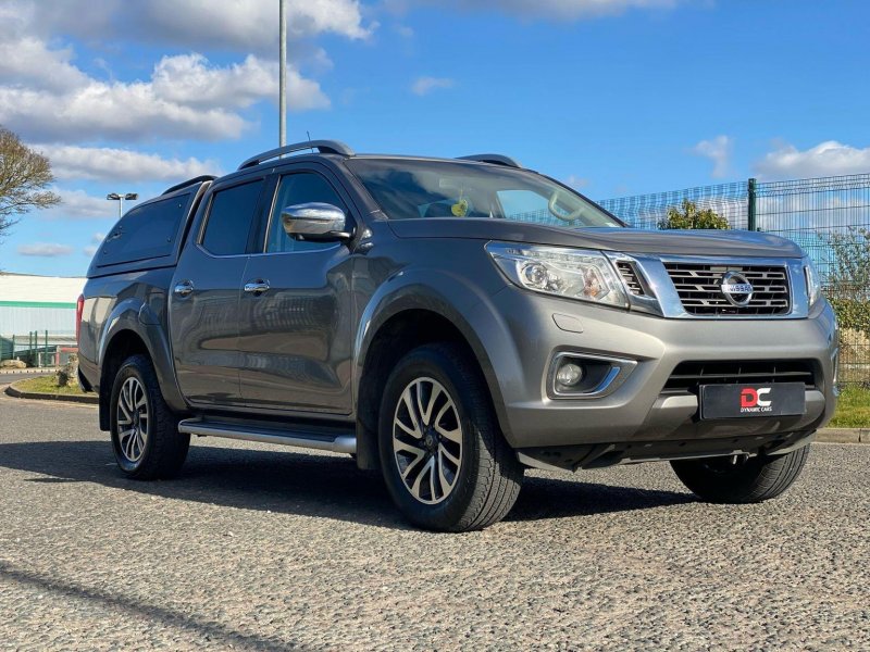 NISSAN NAVARA