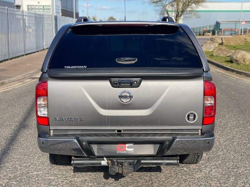 NISSAN NAVARA