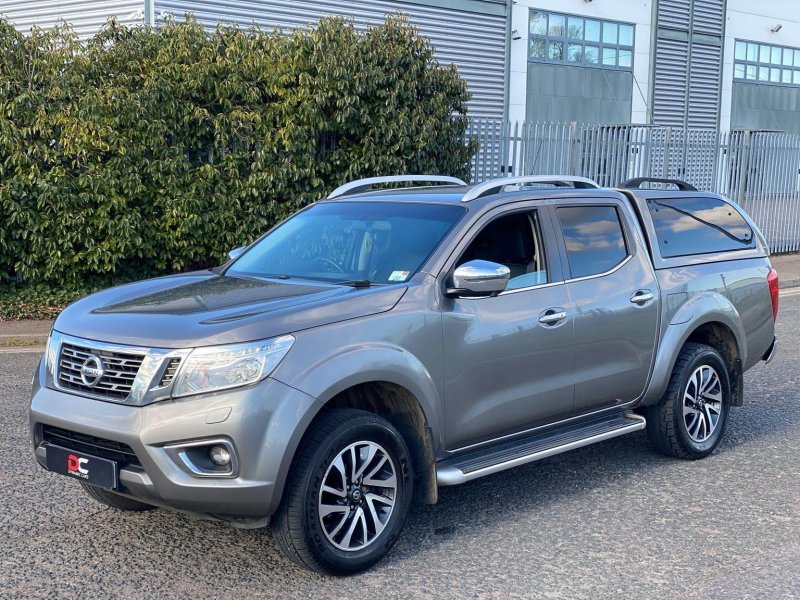 NISSAN NAVARA