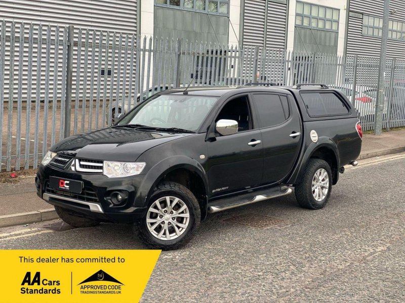 MITSUBISHI L200