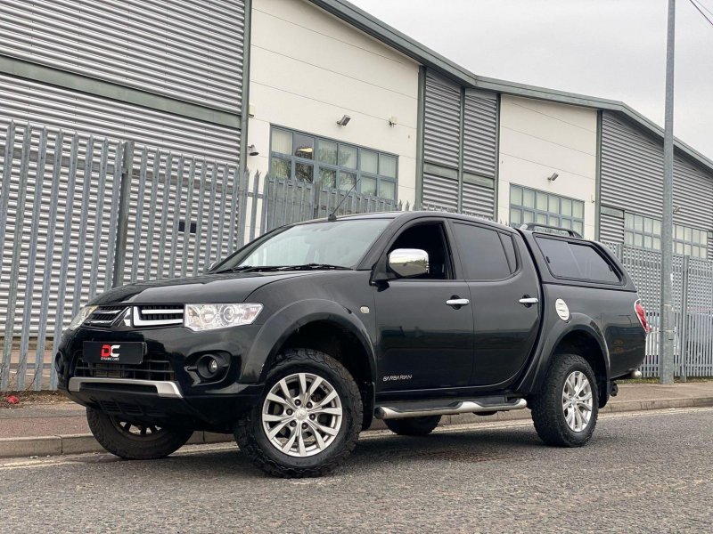 MITSUBISHI L200