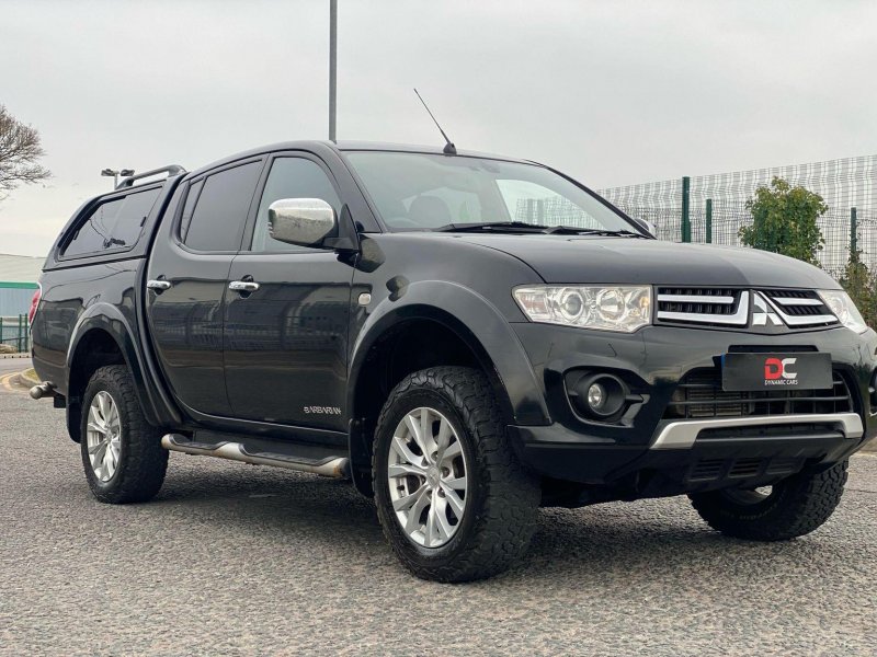 MITSUBISHI L200
