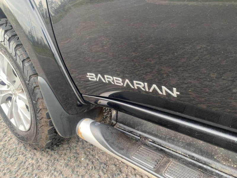 MITSUBISHI L200