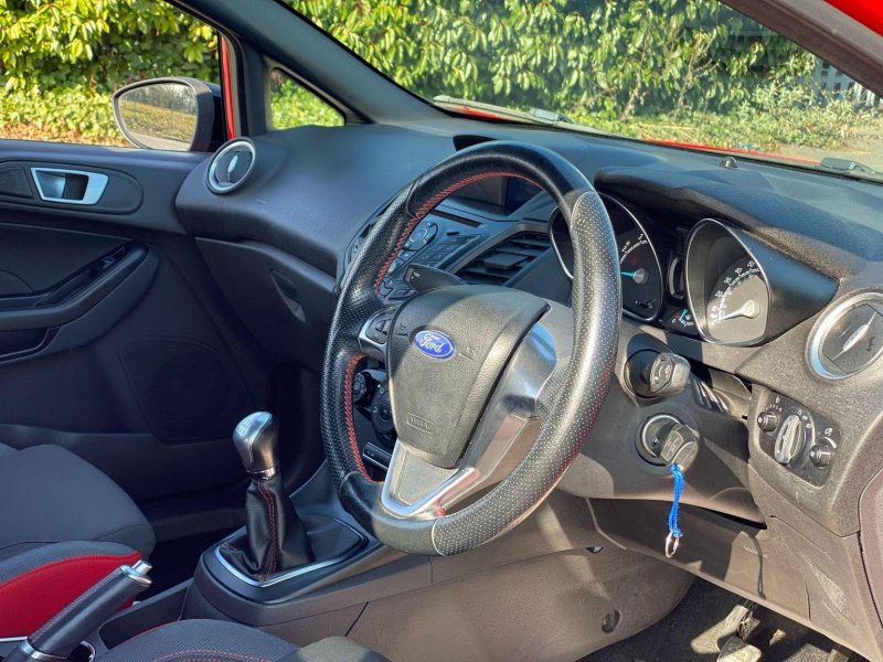 FORD FIESTA