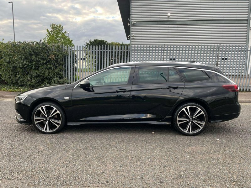 VAUXHALL INSIGNIA