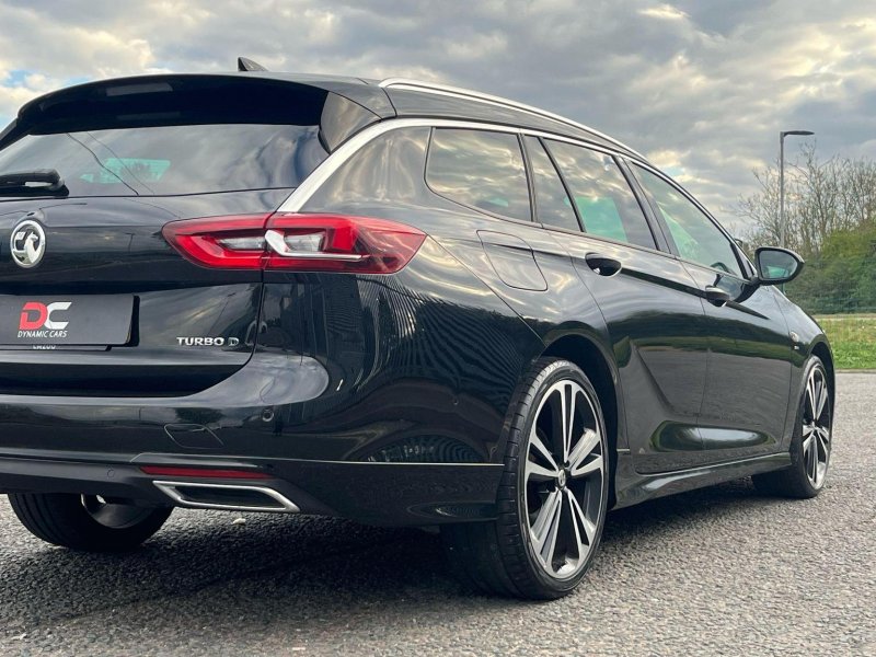 VAUXHALL INSIGNIA