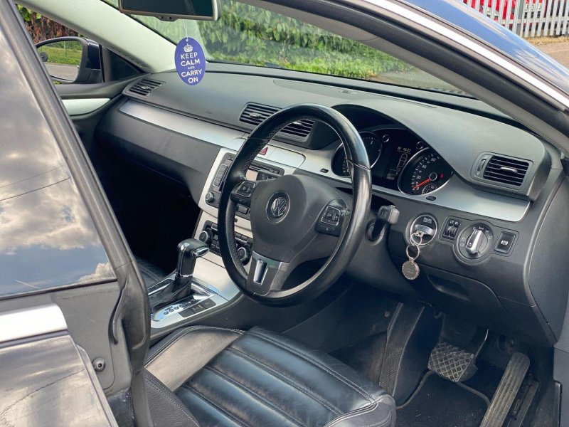 VOLKSWAGEN CC